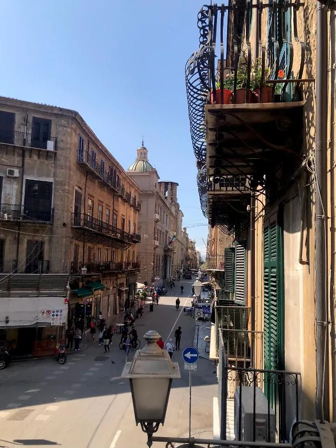Calderai 82 Suites 1 E 2 Palermo 0*,